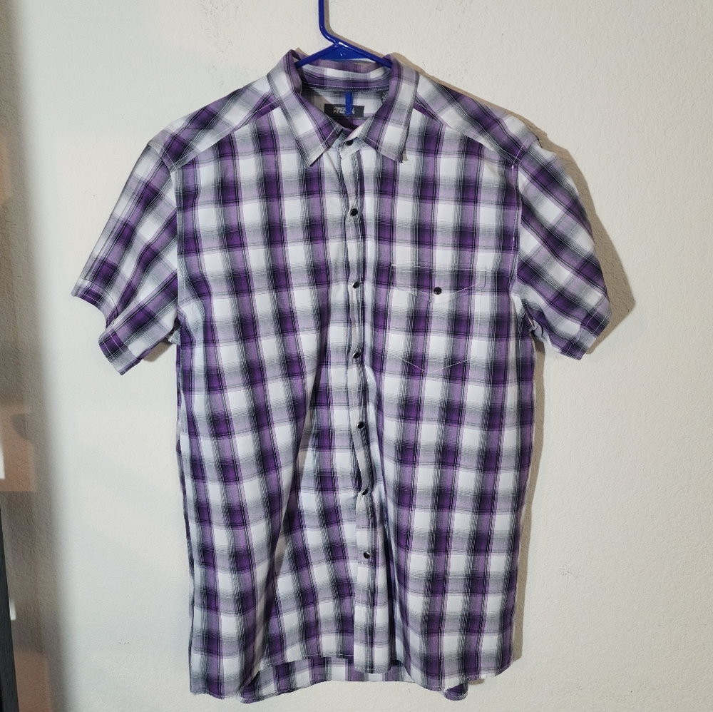 Kenneth cole Large.        ‎           Bin 26